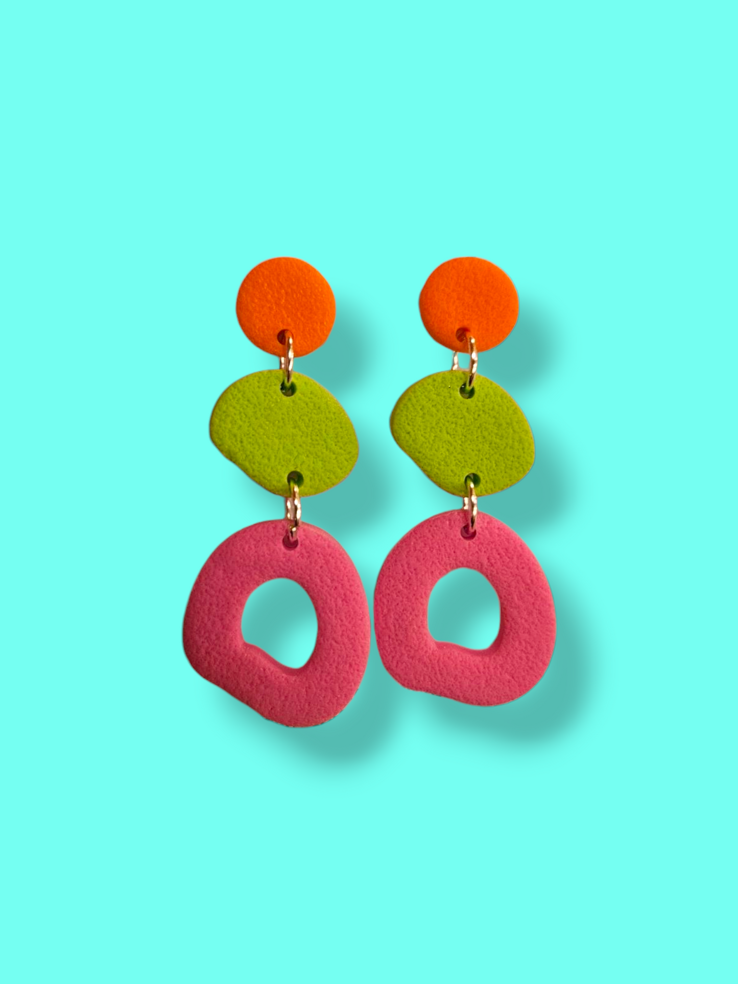 Three in a row dangles